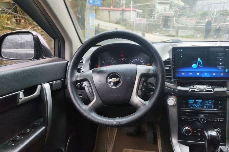 Used Chevrolet Captiva 2012 2.4L 4x4 Flagship Edition 7 Seats