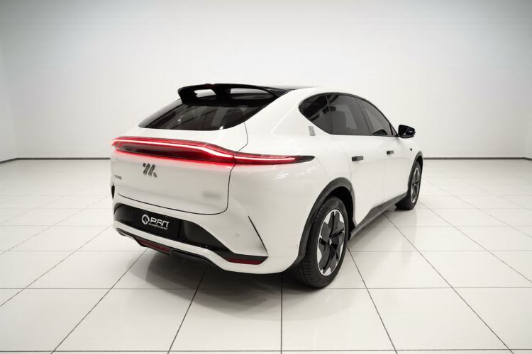 Used IM LS7 2023 90 kWh Elite Rear-Drive Version Rear Right 45 Deg