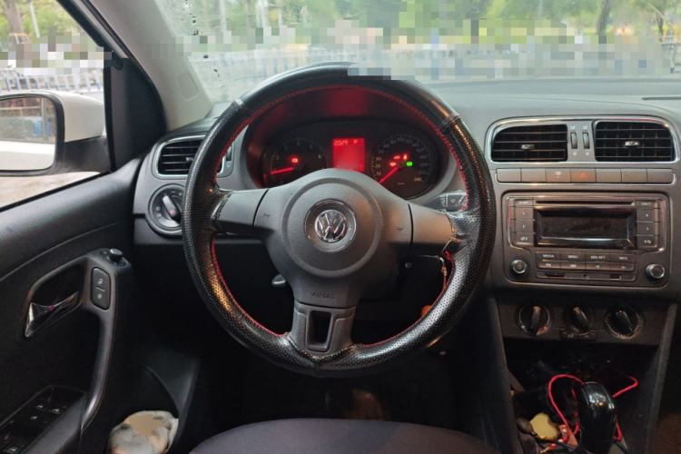 Used Volkswagen Polo 2013 1.4L Automatic Comfort Edition
