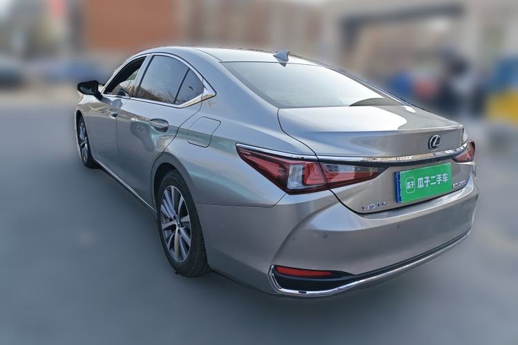 Used Lexus ES 2018 260 Excellence Edition China VI Standard Rear Left 45 Deg