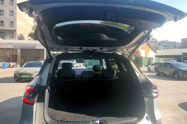 Used CHANGAN NEVO Q07 2025 Model 215 Laser Prestige Trunk