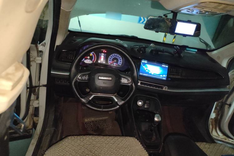 Used Haval H2s 2018 Red-Label 1.5T Manual Comfort Model
