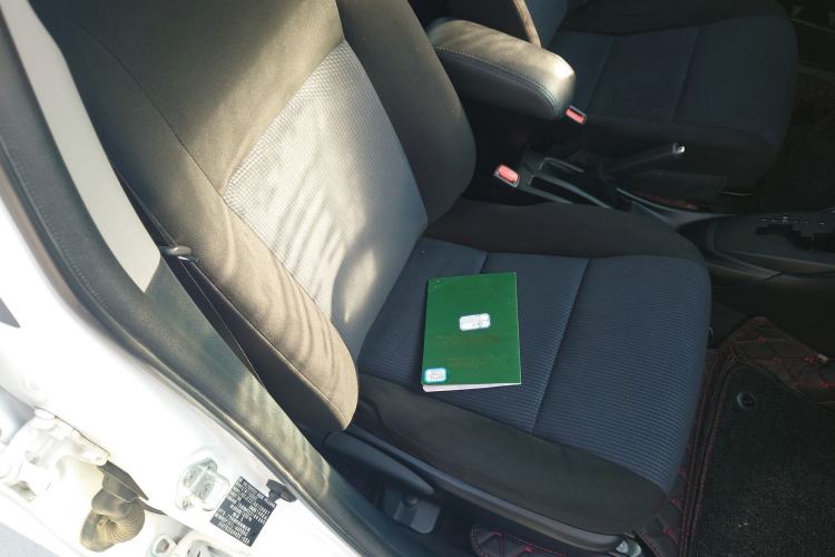 Used Toyota YARiS L Zhi Xuan 2015 1.5E Automatic Charm Edition