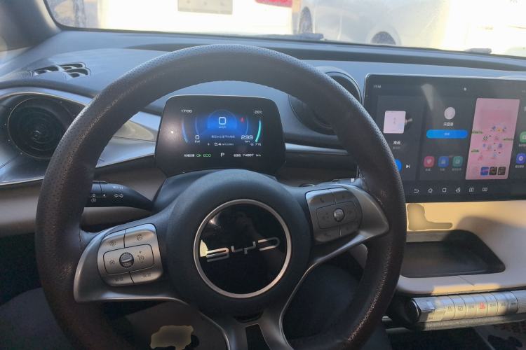 Used BYD Dolphin 2023 420 km Fashion Edition
