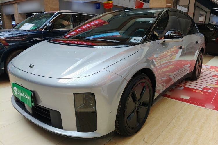 Used Li Auto Li Auto i6 2025 Model Two-Wheel-Drive Standard Type