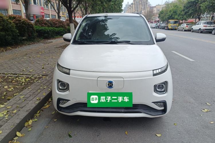 Used Brilliance Xinri i03A 2022 Rental Custom Edition Front