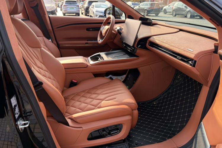 Used Hyptec HT 2024 825鸥翼 LiDAR Edition Right Front Seat