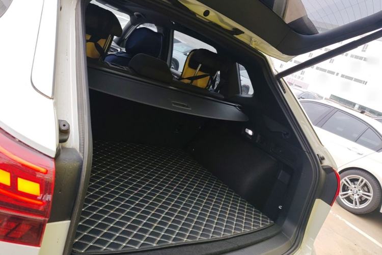 Used Volkswagen Tayron 2022 380TSI Four-Wheel Drive R-Line Connected Version Trunk