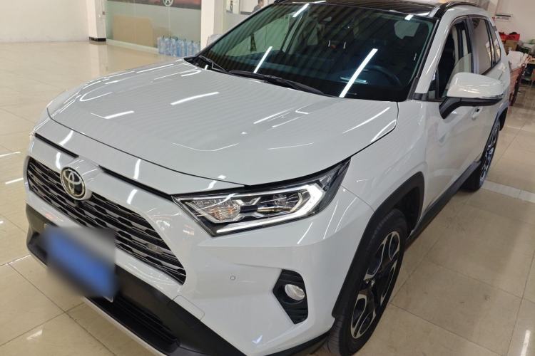 Used Toyota RAV4 2022 2.0L CVT Two-Wheel Drive Prestige Edition
