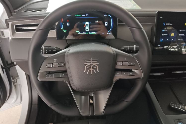 Used BYD Qin PLUS 2025 DM-i Smart Drive 55KM Leading Model
