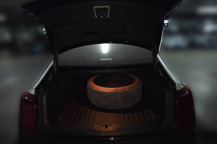 Used Hongqi H9 2020 2.0T Smart Connect Flagship Edition Trunk