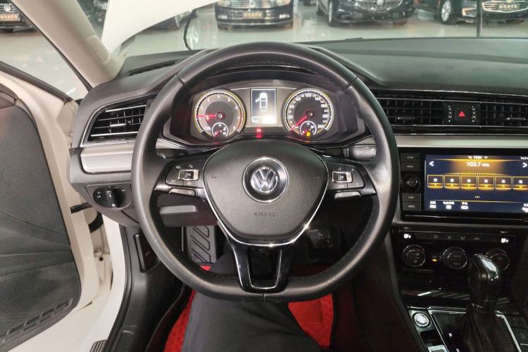 Used Volkswagen Lamando 2019 280TSI DSG Comfort Edition China VI standard Steering Wheel