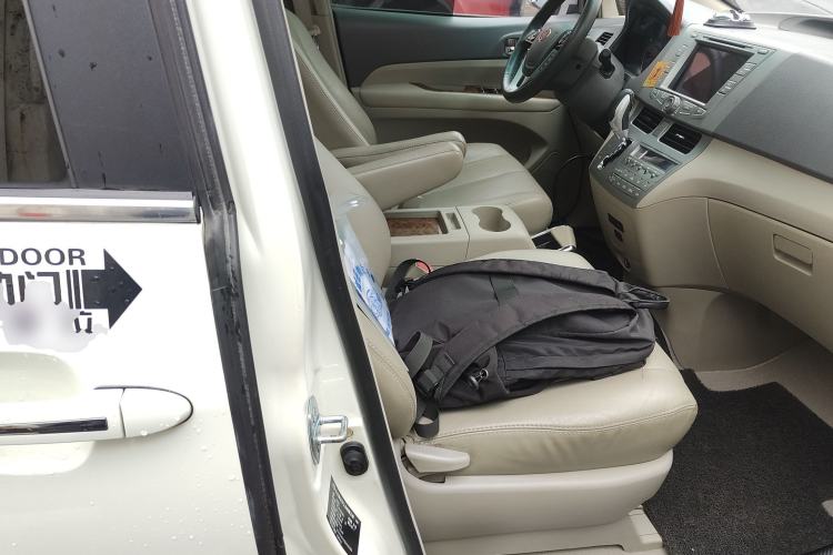 Used BYD M6 2013 2.4L Automatic Luxury Model