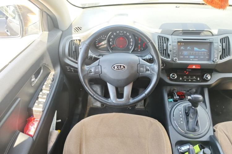 Used Kia Sportage R 2011 2.0L Automatic Two-Wheel Drive Premium Edition Steering Wheel