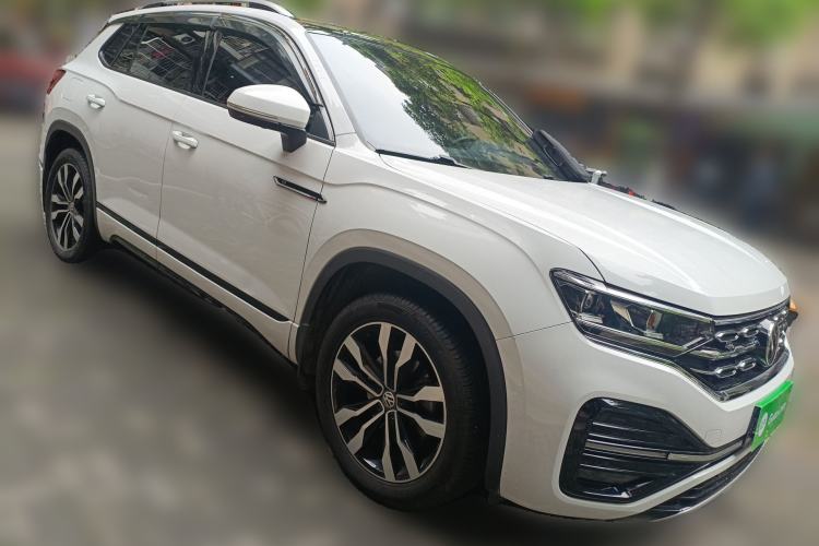 Used Volkswagen Tayron 2021 380TSI All-Wheel Drive R-Line Connected Version Front Right 45 Deg