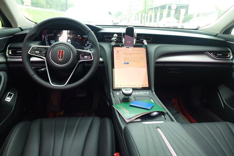 Used Hongqi H5 2023 1.5T DCT Smart Connect Flagship Edition Center Console