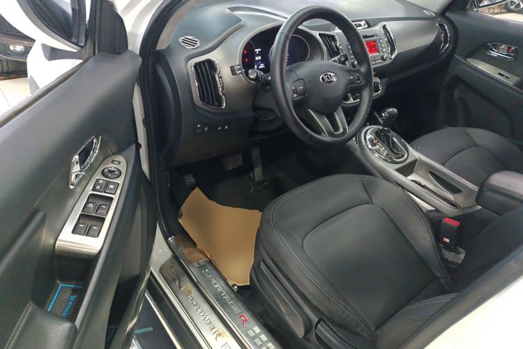 Used Kia Sportage R 2015 2.0L Automatic Two-Wheel Drive DLX Model Driver Seat