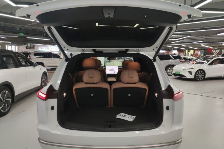 Used ONVO Luxeed L90 2025 Model—Ultra Six-Seater Version