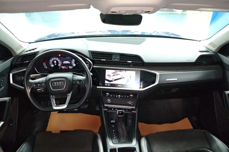 Used Audi Q3 2021 35 TFSI Fashion Dynamic Model
