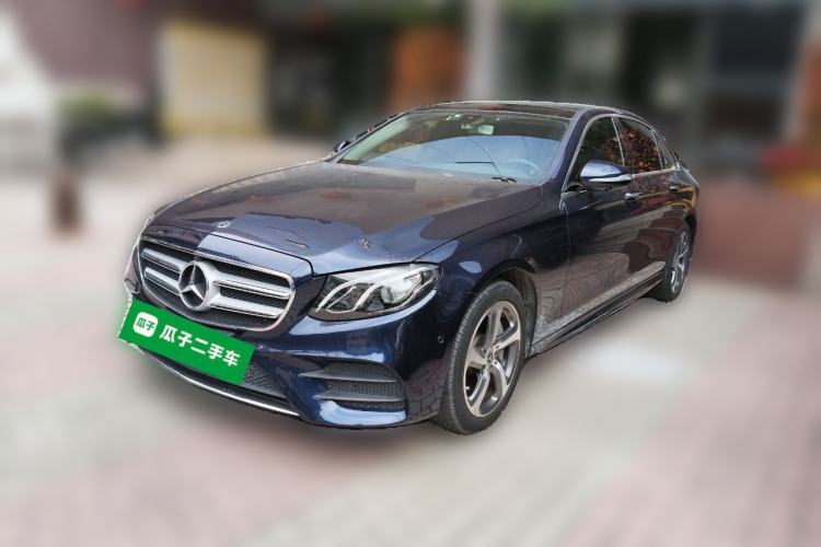 Used Mercedes-Benz E-Class 2019 E 300 L Sporty and Stylish Model
