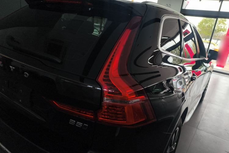 Used Volvo XC60 2024 B5 4x4 Smart Luxury Edition
