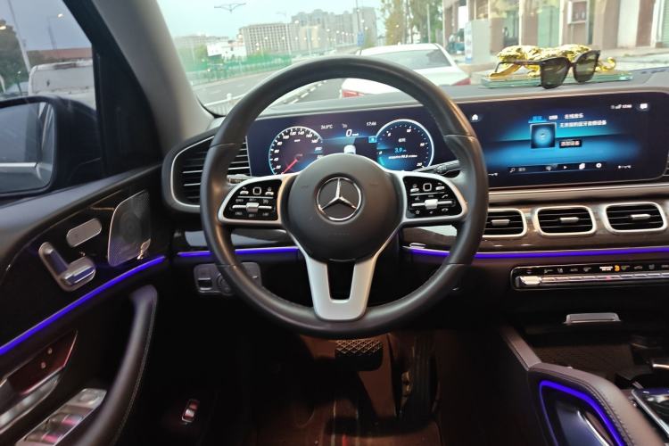 Used Mercedes-Benz GLE 2020 Restyled GLE 350 4MATIC Fashion Edition Steering Wheel