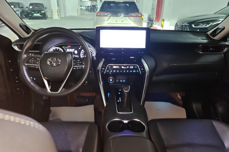 Used Toyota Venza 2022 2.0L CVT Two-Wheel Drive Prestige Edition Center Console