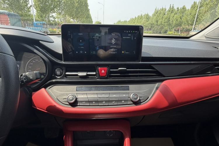 Used SOL X4 2021 1.5T CVT Chief Edition Interior 7