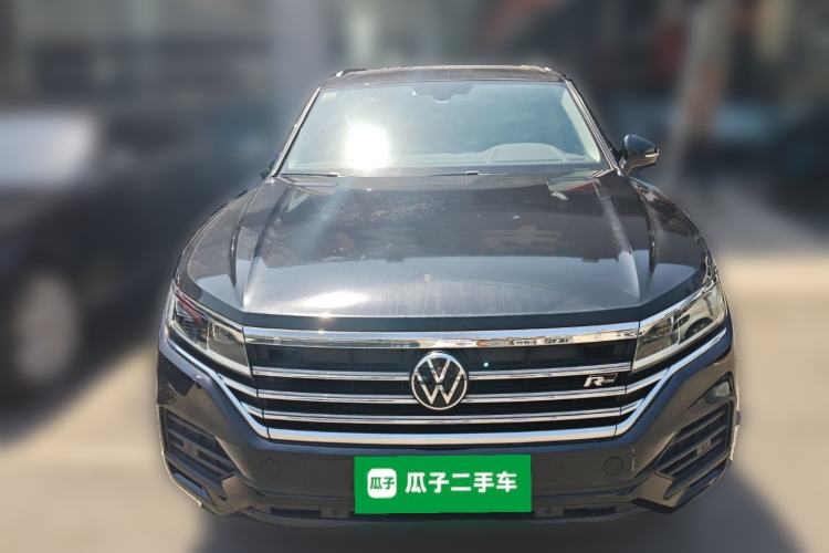 Used Volkswagen Touareg  Front