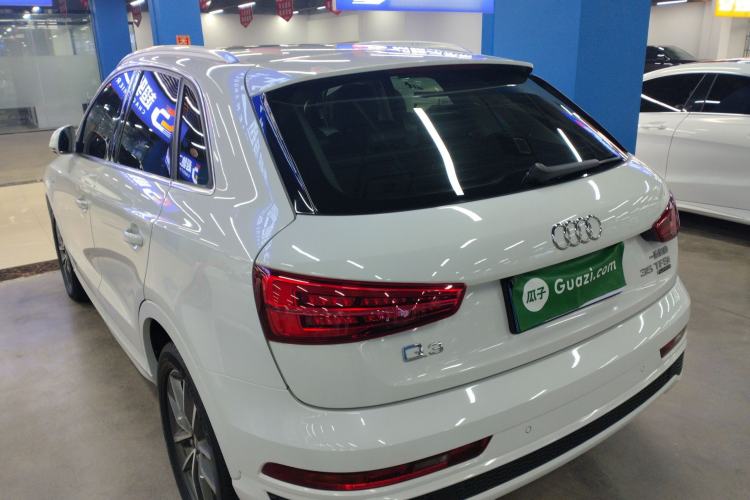 Used Audi Q3 2018 30th Anniversary Edition 35 TFSI quattro all-wheel-drive sport model