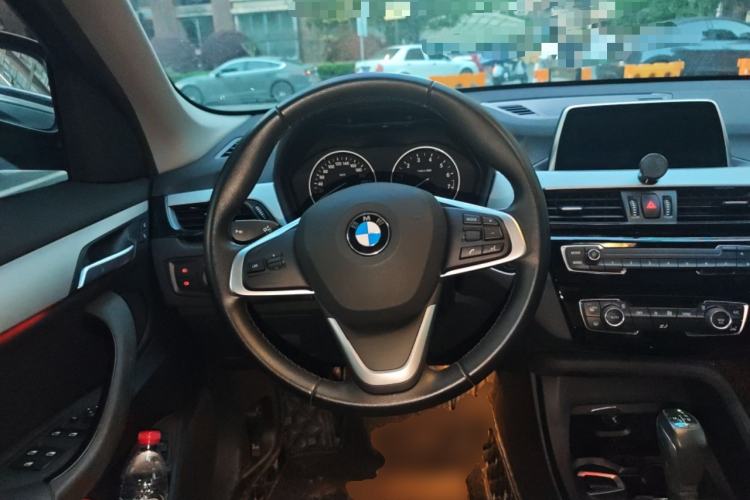 Used BMW X1 2018 sDrive20Li Leading Model
