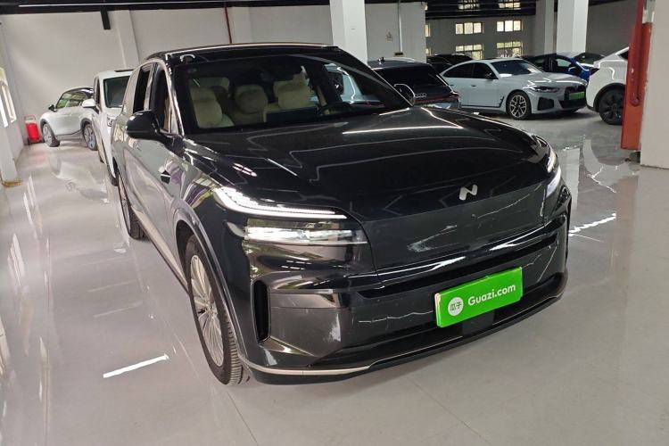 Used ONVO Luxeed L90 2025 Model—Ultra Six-Seater Version