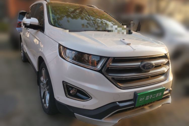 Used Ford Edge 2017 EcoBoost 245 Four-Wheel-Drive Flagship 7-Seater Front Right 45 Deg