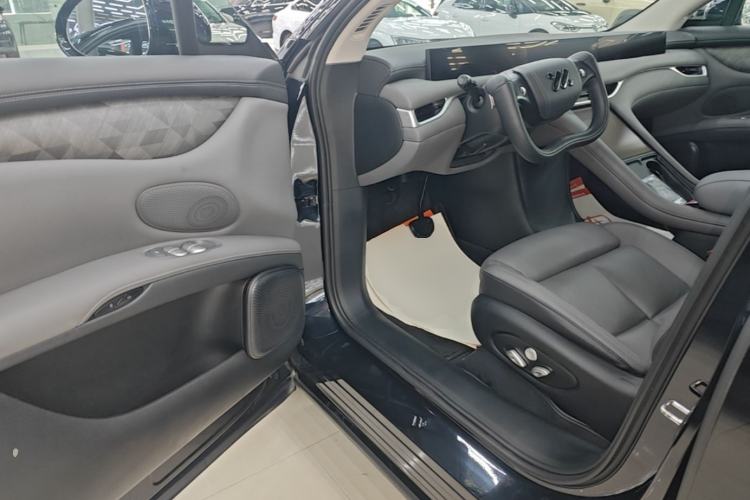 Used IM LS6 2023 Max Standard Edition