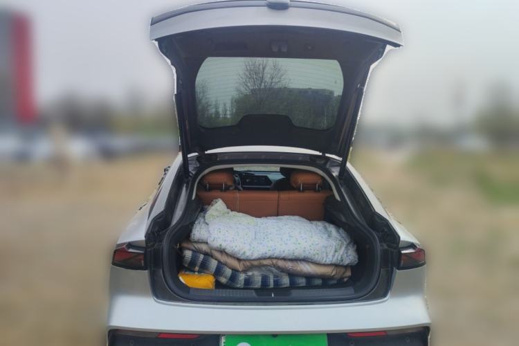 Used CHANGAN UNI-V iDD 2023 Zhidian iDD 1.5T 113km Smart & Fun Version (Rapid Edition) Trunk