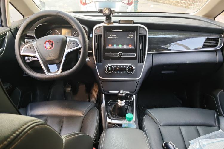 Used BYD Song MAX 2018 1.5T Manual Smart Connect Luxury 6-Seater
