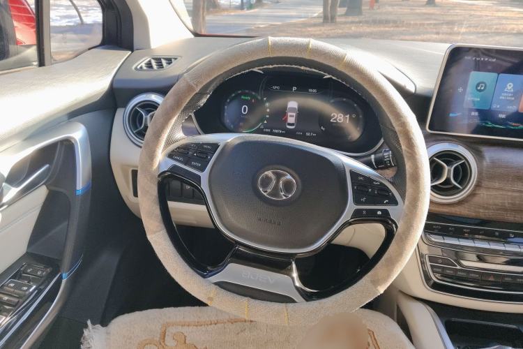 Used BAIC Beijing EU5 2018 R500 Smart Wind Edition