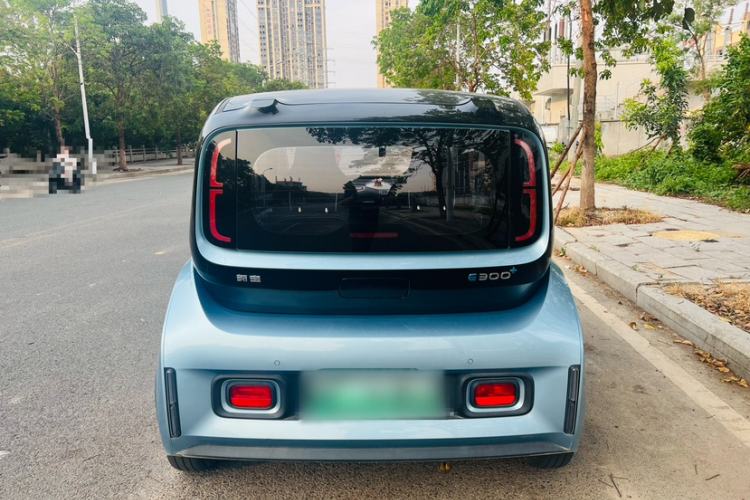Used Baojun E300 2020 Plus Interstellar Future Edition