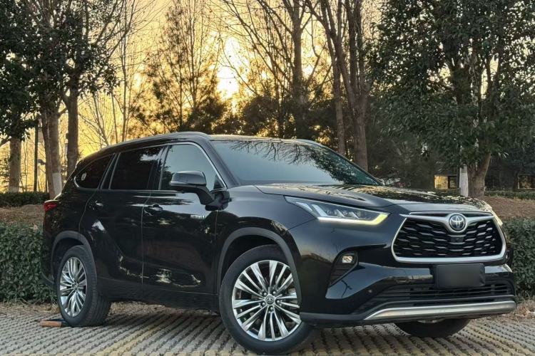 Used Toyota Highlander 2022 Dual-Engine 2.5L Four-Wheel Drive Prestige Version 7 Seats
