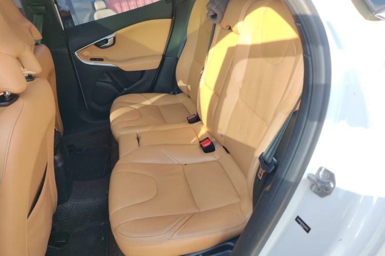 Used Volvo V40 2017 T3 Zhiya Edition Left Rear Seat