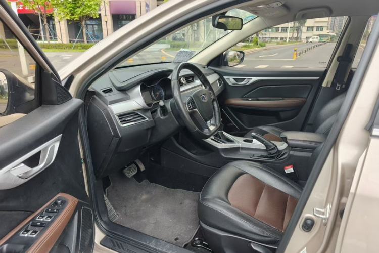 Used Geely Auto Vision 2019 Upgraded Model 1.5L Automatic Luxury Version China V Standard