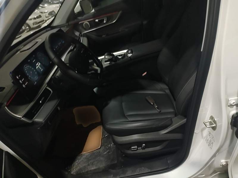 Used Chery Tiggo 8 PRO 2025 290T Two-Wheel-Drive Luxury Edition — 14