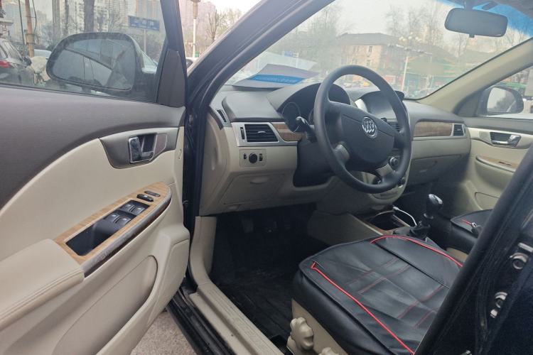 Used Buick Excelle 2015 1.5L Manual Classic Trim