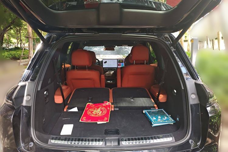 Used Li Auto L8 2023 Pro Model Trunk