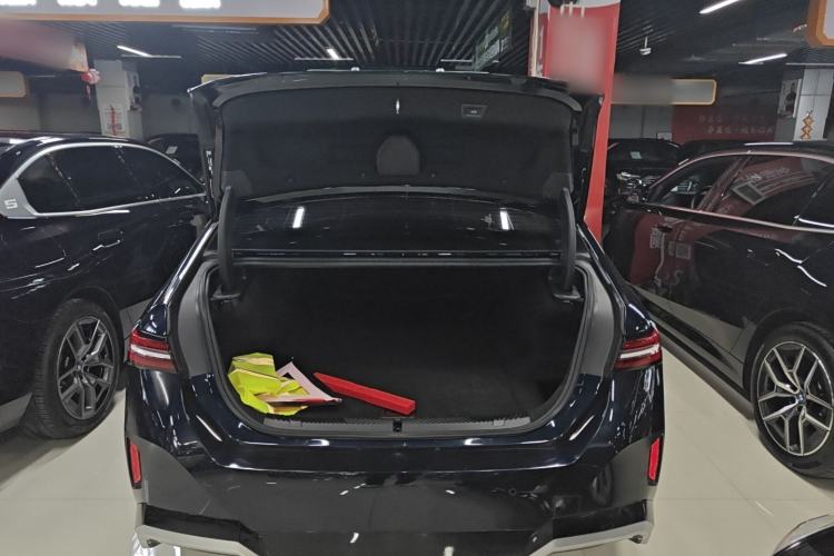 Used BMW i5 2024 eDrive 35L M Sport Package
