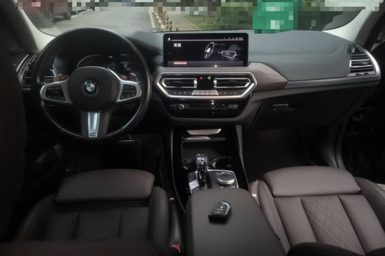 Used BMW X3 2022 Facelift xDrive30i Luxury Edition M Night Edition Package Center Console