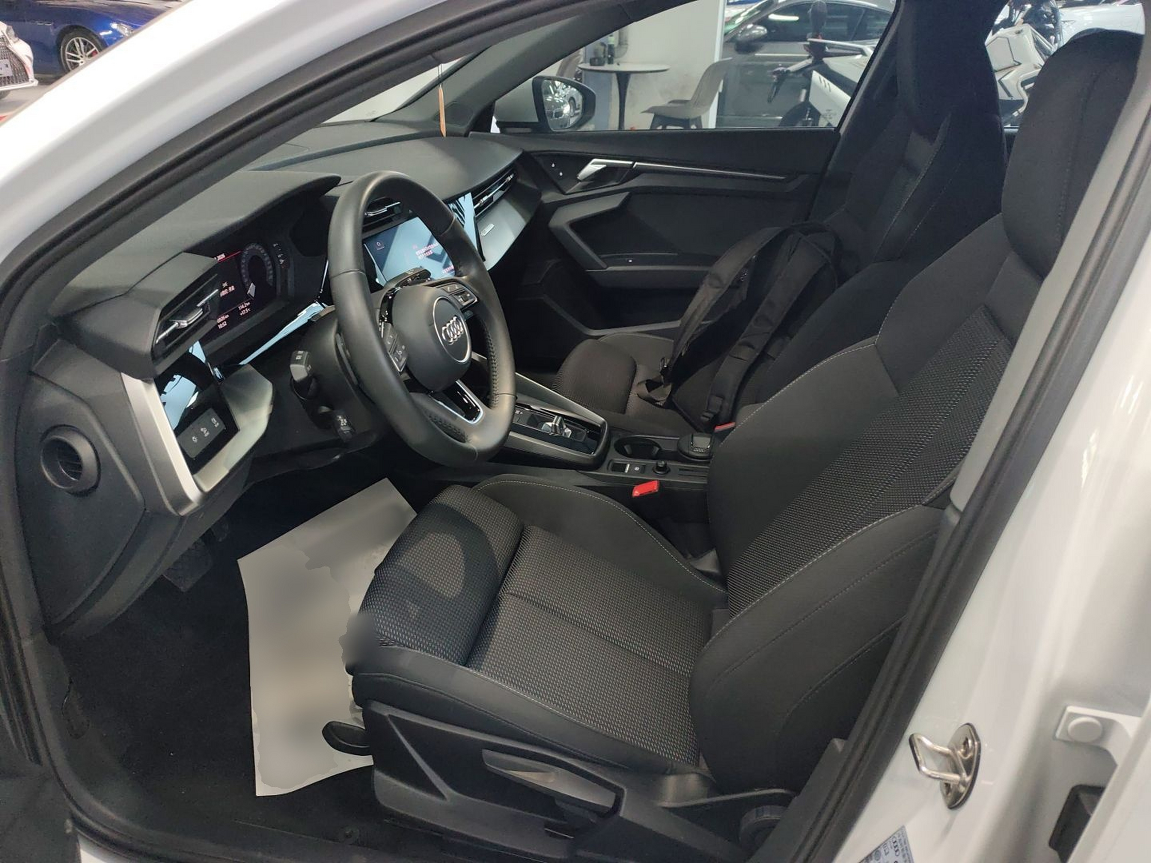 Interior delantero