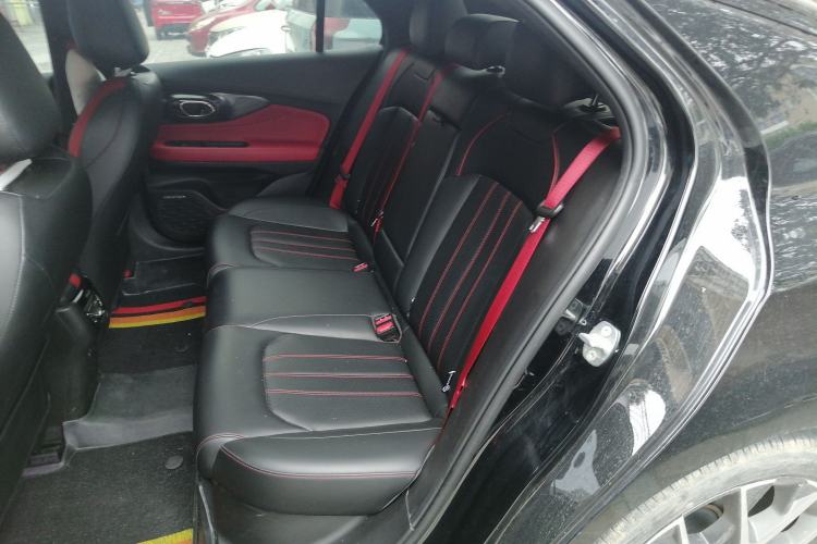 Used GAC Trumpchi EMPOW 2022 270T DCT J16 R-Style Track Edition Left Rear Seat