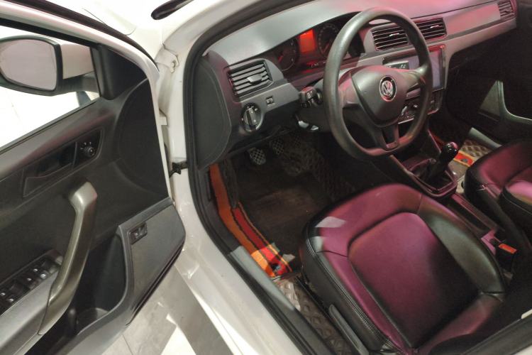 Used Volkswagen Santana 2016 1.4L Manual Fashion Edition
