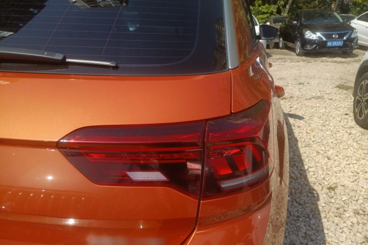 Used Volkswagen T-ROC 2021 280TSI DSG Two-Wheel Drive Comfort Connect Edition